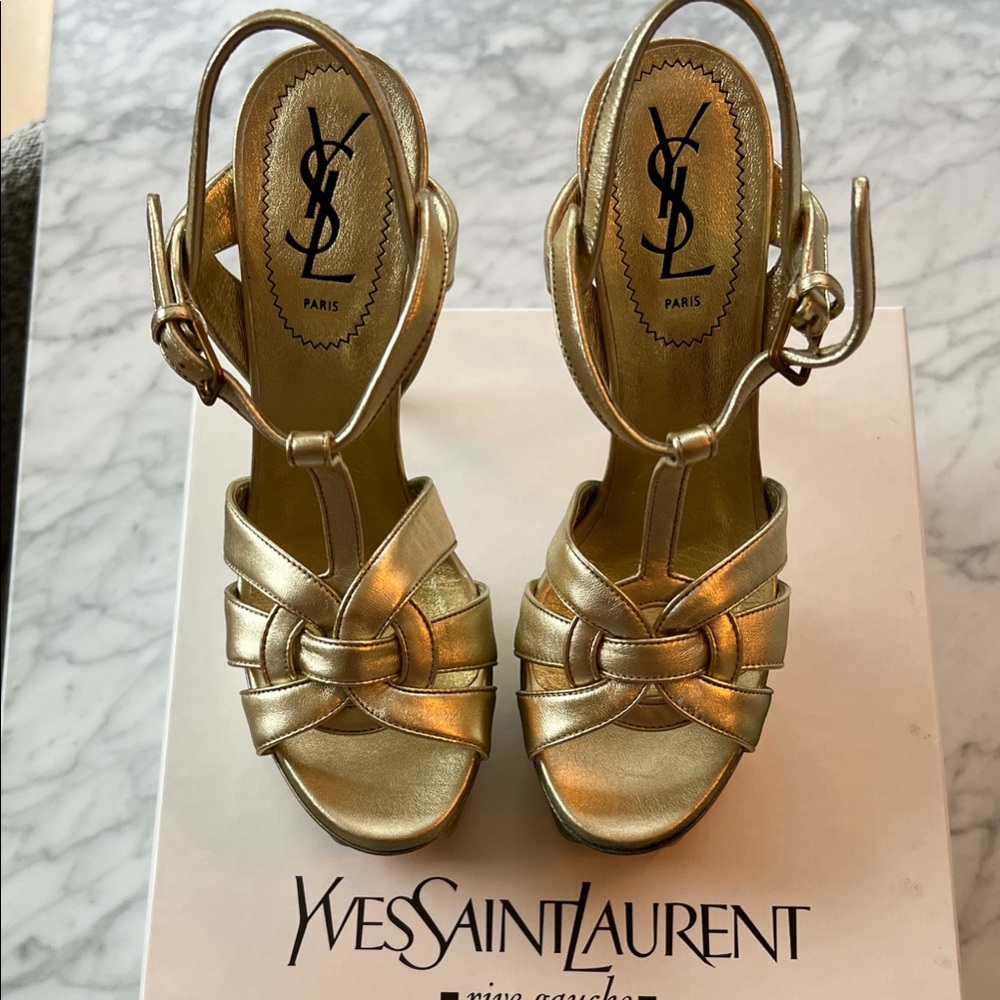 NWT Yves Saint Laurent Tribute 105 Sandal in Gold